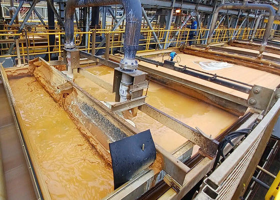 Un buen precio. El proceso de filtración de lodos de ancho de 2400 mm en línea