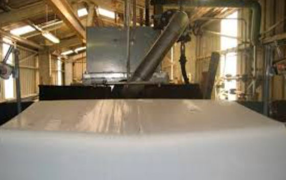 Un buon prezzo. 2m larghezza PET Filtro tessuto Liquid Press Filter Tissu Filtration Medium in linea